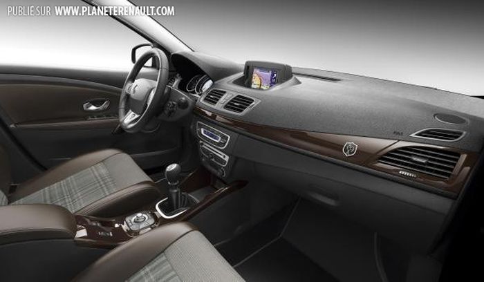 Mégane Collection 2011 1