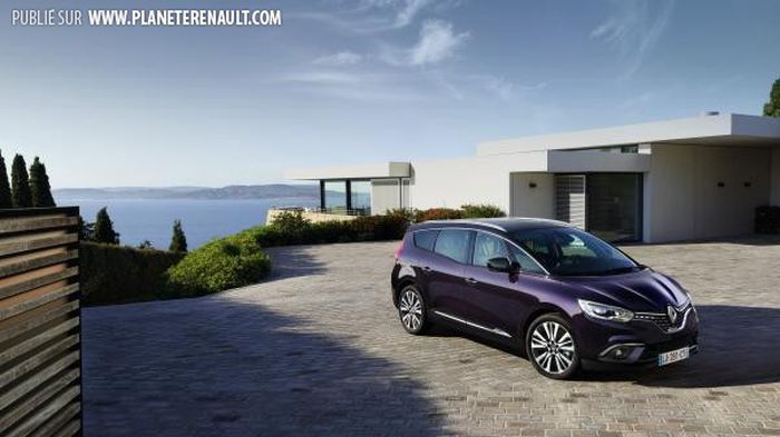 Scenic Initiale Paris