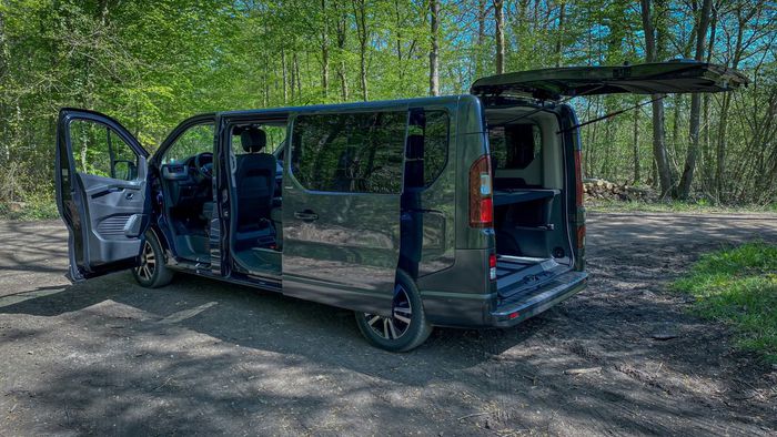 Le Trafic se décline en version Combi & Spaceclass