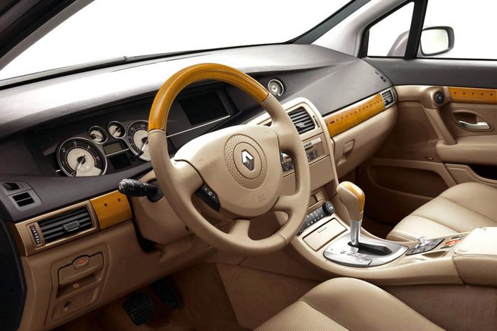 Vel Satis restylée 0