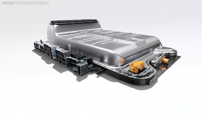 les batteries sont placées sous le plancher sur la Zoé