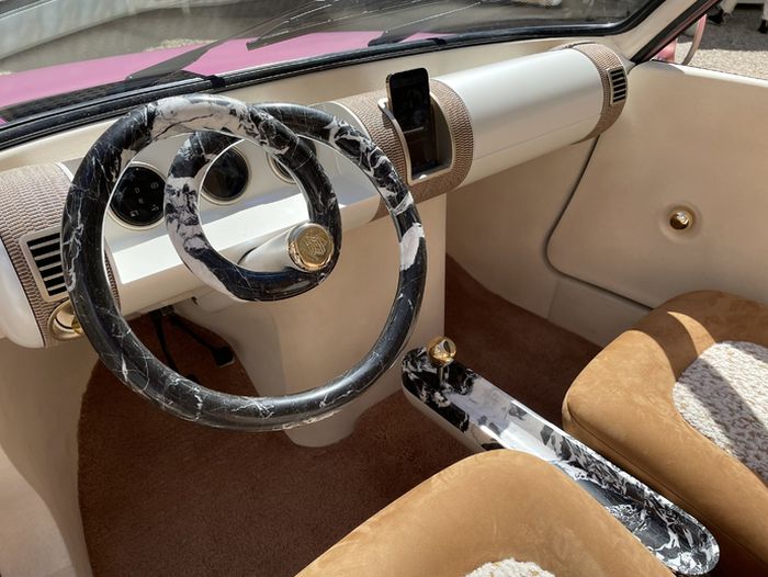 la planche de bord de la R5 Diamant