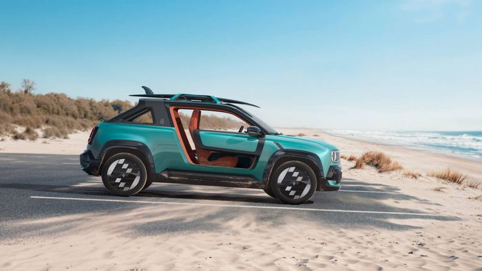 Renault 4 JP4 Concept c&ocirc;t&eacute;