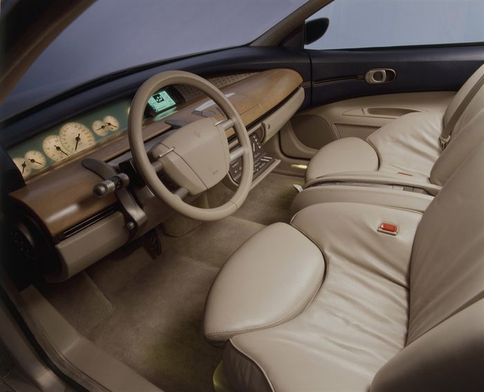 Habitacle Initiale Concept 1995