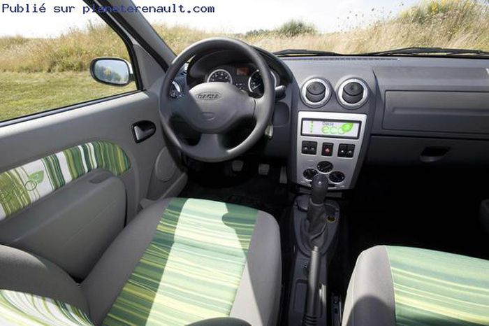 Logan Eco2 Concept (2007) 1