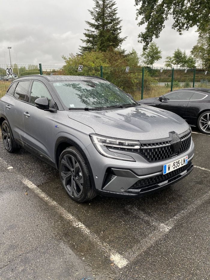 Le Renault Austral surpris à Nogaro