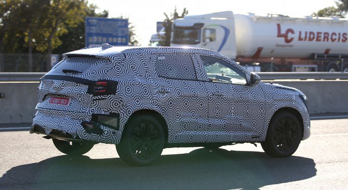 Futur Renault Austral 2022 vue de côté