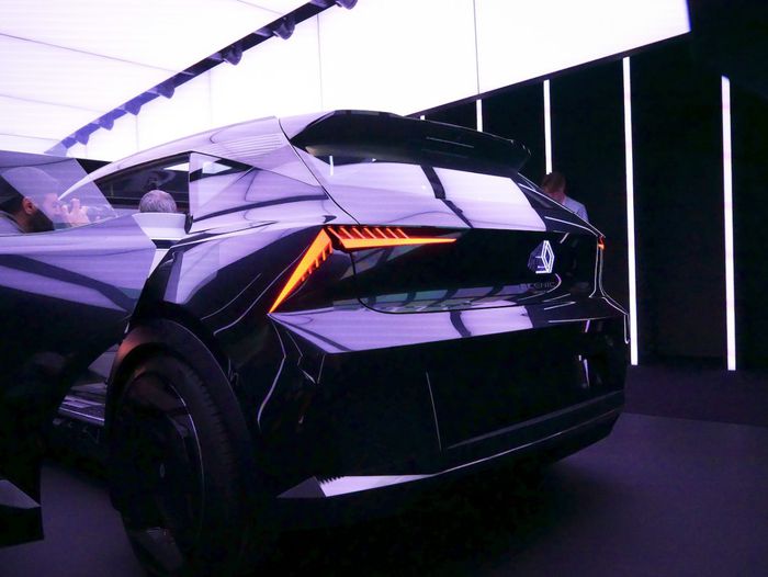 La face arrière du concept-car Scenic Vision