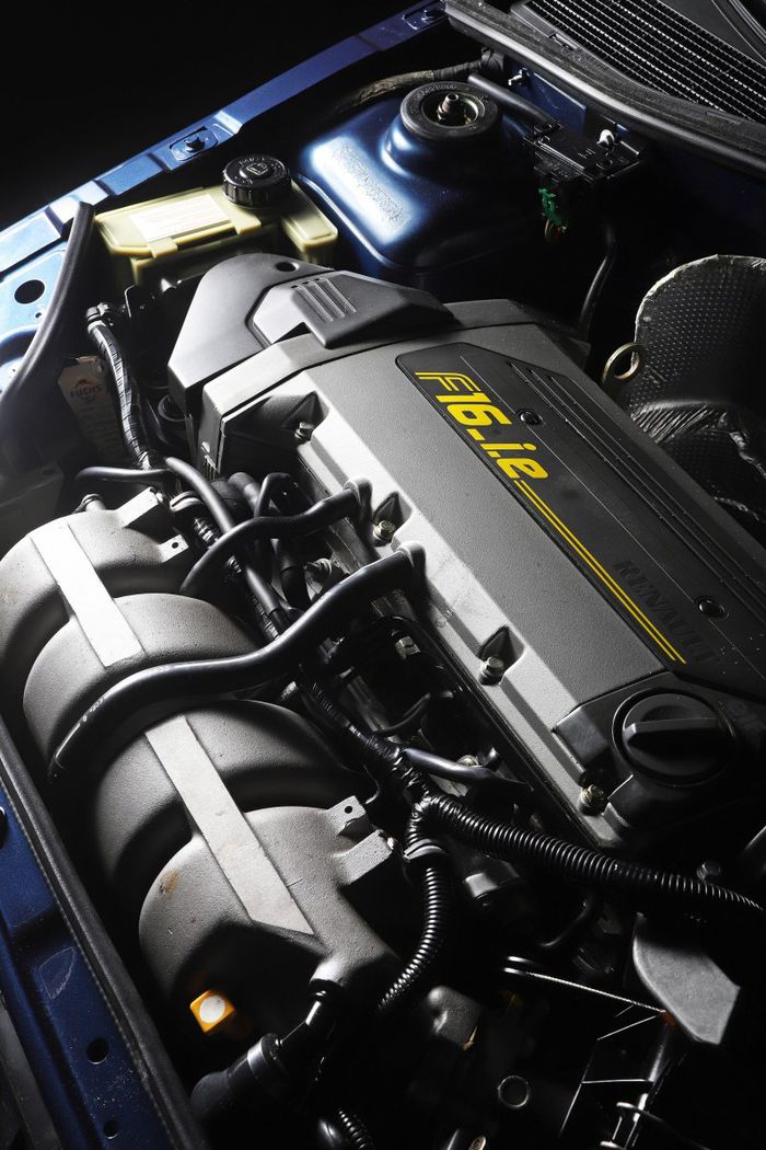 Le bloc 2.0 l de la Clio Williams