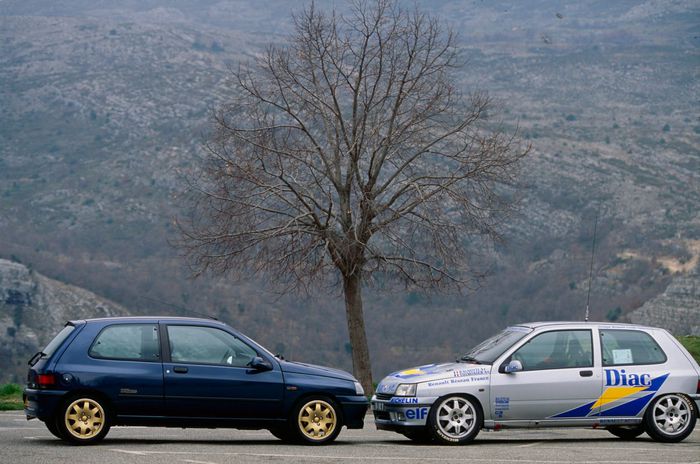 Clio Williams (93-96): la petite citadine devenue une légende 0
