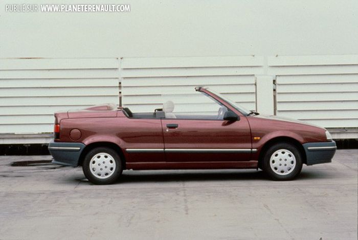 Renault 19 Cabriolet (1991-1996) : une découvrable stylée et