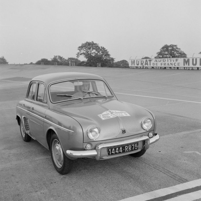 Renault Dauphine 1093