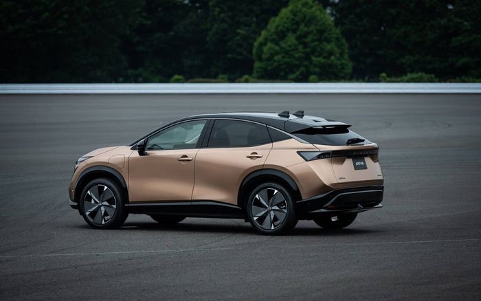 Le Nissan Ariya était visible au dernier salon rétromobile de Paris