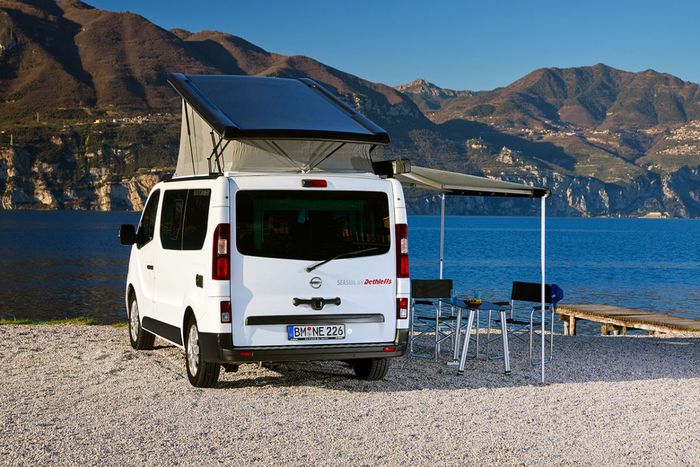 Le Nissan Primastar Seaside, aménagé en partenariat avec Dethleffs
