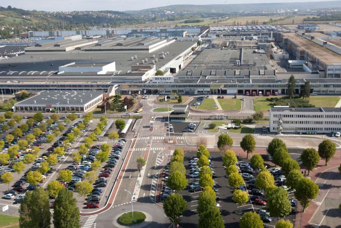 Avec sa Re-factory à Flins, Renault mise sur le recyclage de ses batteries 