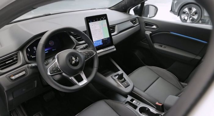 Intérieur Mitsubishi Grandis 2025