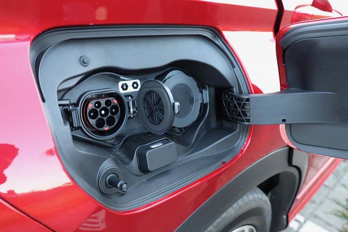 Comptez entre 5 et 6 heures de recharge sur une borne classique