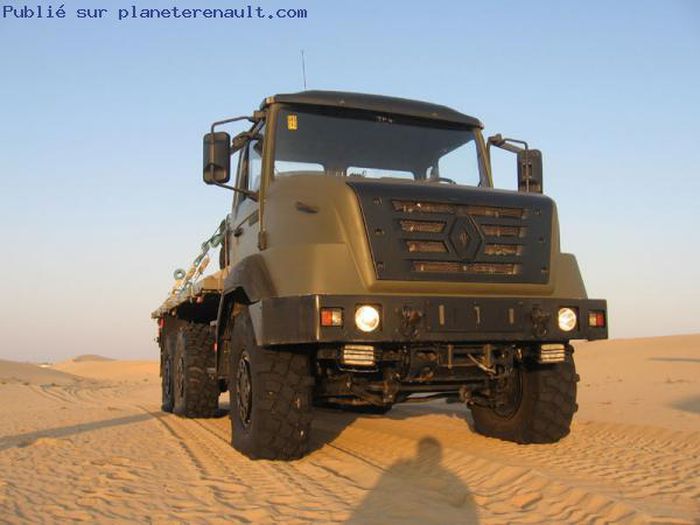 Renault Trucks Défense: Sherpa 2