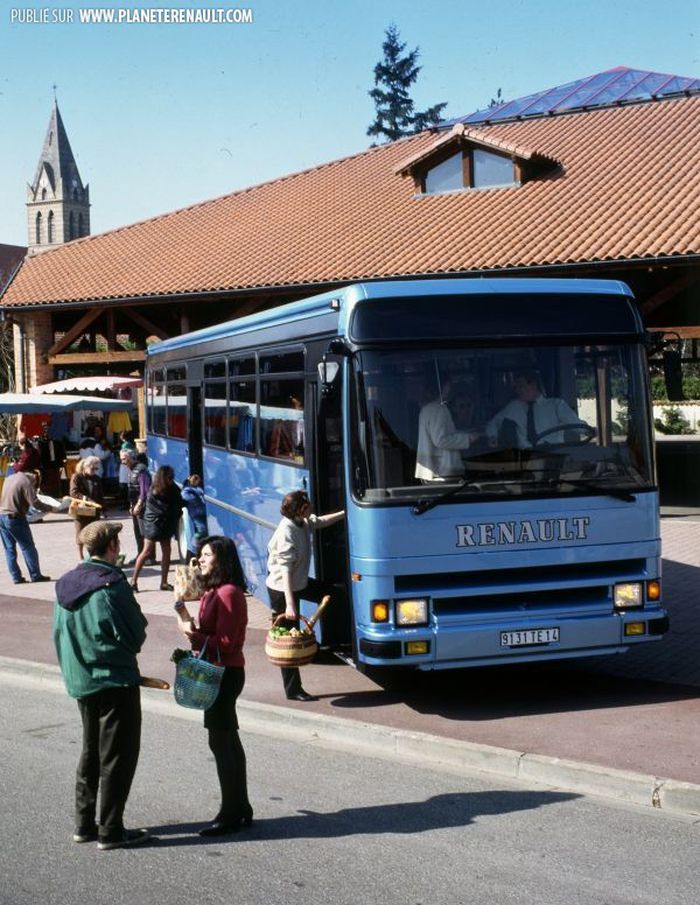 Renault Bus Tracer