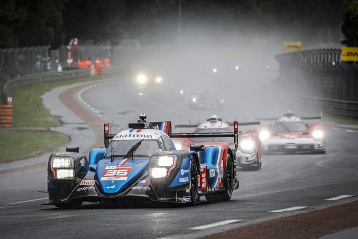 Alpine n°36 lors du départ des 24H du Mans 2021