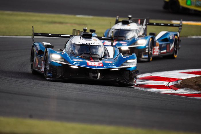 Les deux Alpines A424 à Fuji 2025