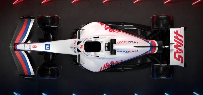 La livrée est quasi identique à celle de l'année dernière