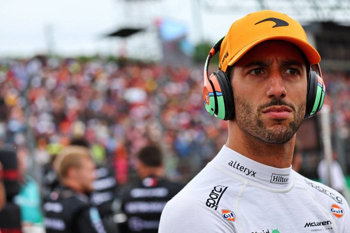 Ricciardo poussé vers la sortie par McLaren