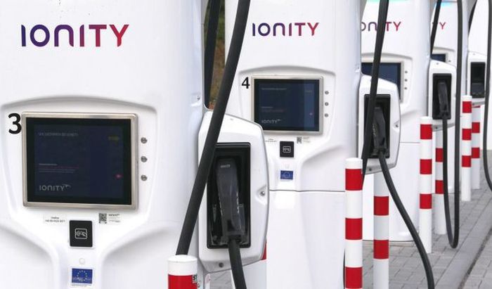 Ionity passe désormais à la tarification au kWh