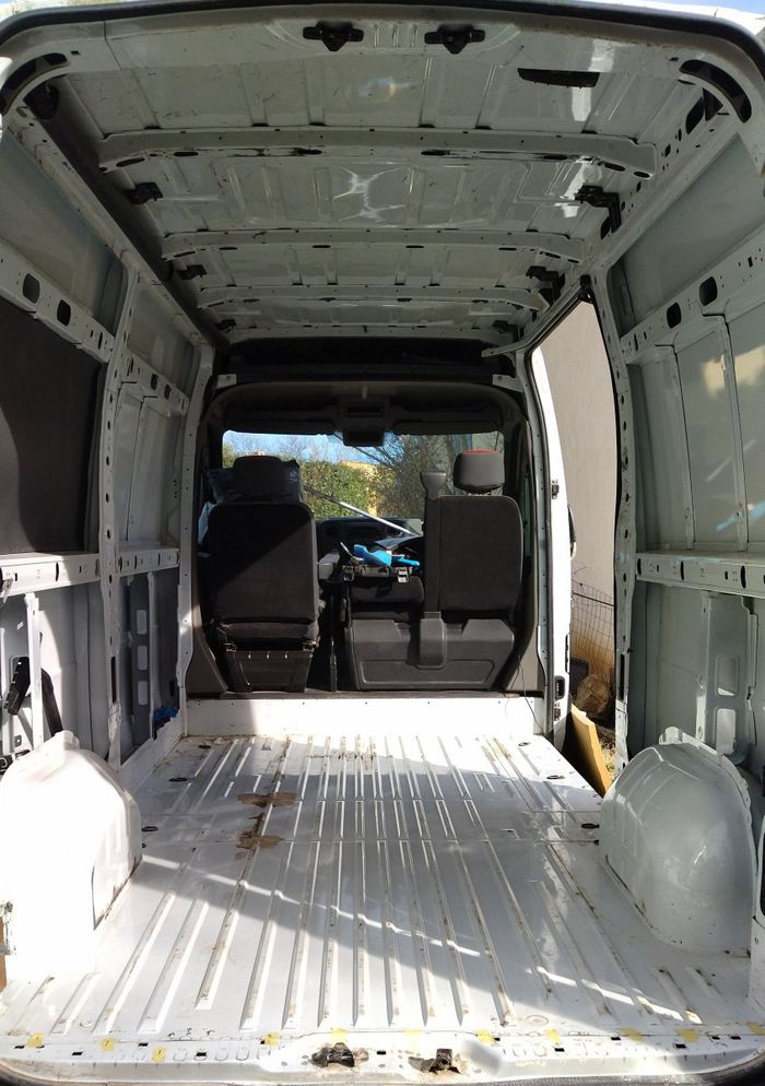 Fourgon Renault Master L2H2 intérieur