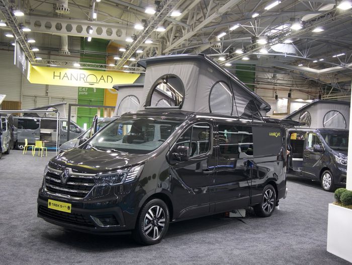 Le Renault Trafic en version van aménagé bien représenté sur ce salon