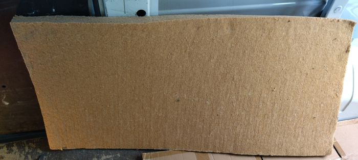 Un panneau de laine de bois