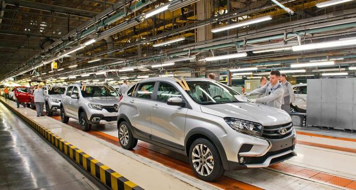 Des voitures chinoises dans les usines Renault de Russie