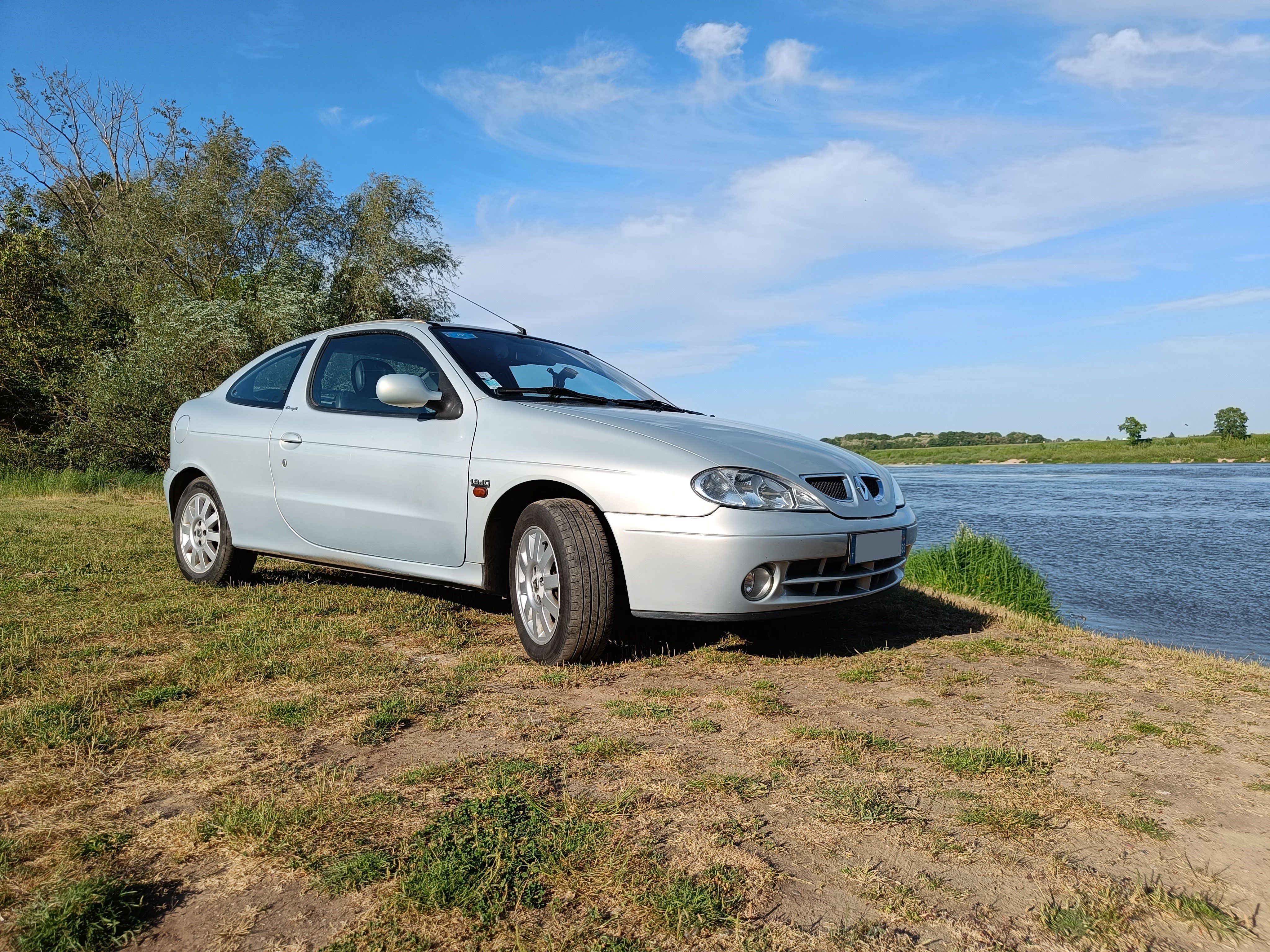 Trouver Agrafe Panneau De Porte Dacia Logan France