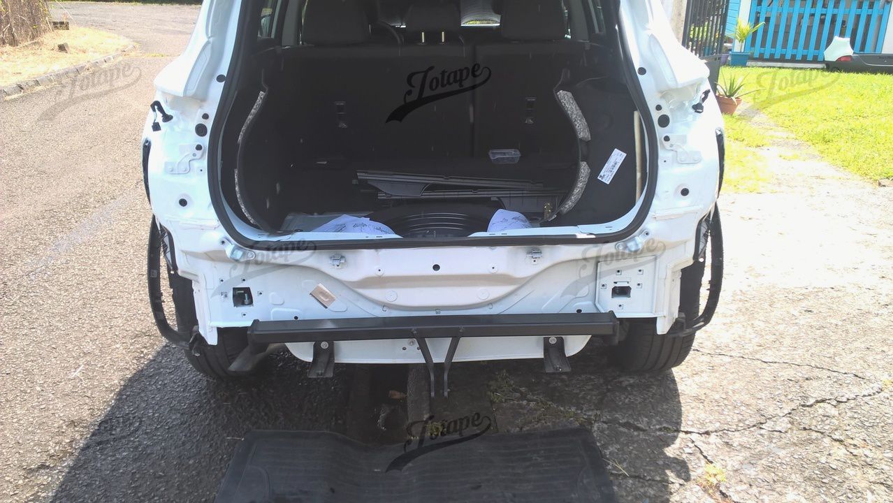 Tuto démontage pare-choc Ar Renault grand Scénic 4 /disassembly rear bumper  Renault long Scénic 4 